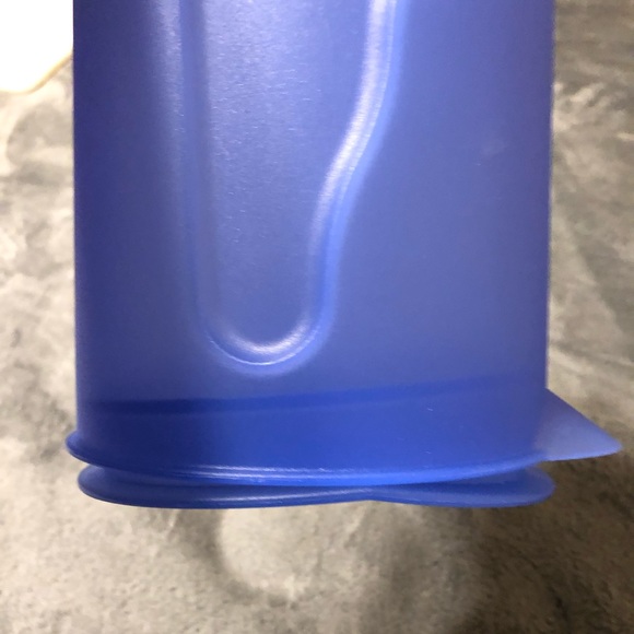 Blue Tupperware Plastic Rocker Top (Rock Top) Pitcher 1 L - Picture 11 of 15